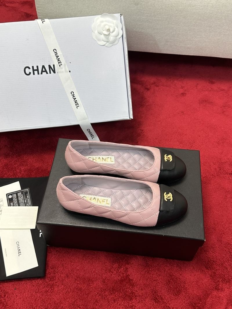 Chanel Low Shoes